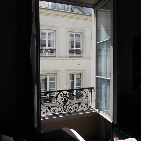 Meet your Posher, Laura - Picture 8 of 8